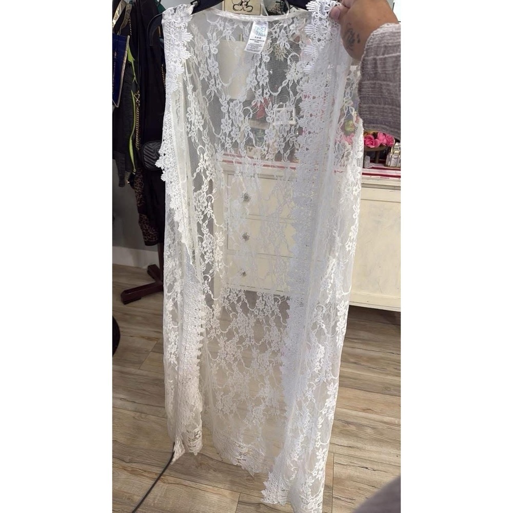 Time and True Size Small‎ White Lace Coverup